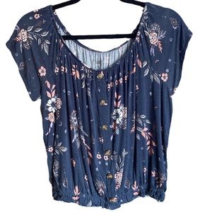 Juniors Floral Button Detail Blouse